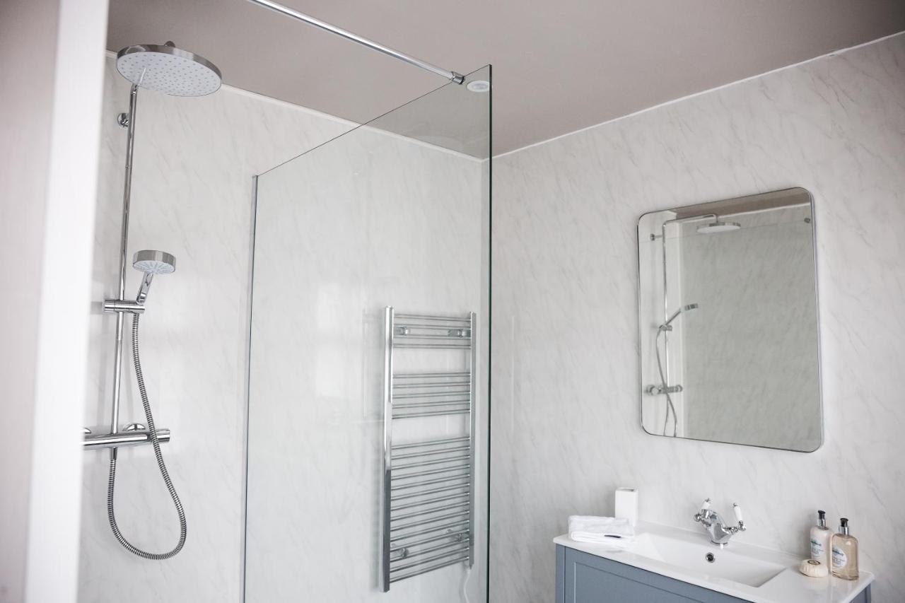 Вилла Taylour House - Edenbridge, Sleeps 10, Historic, Unique Yet Modern Экстерьер фото