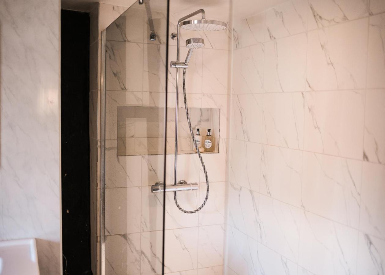 Вилла Taylour House - Edenbridge, Sleeps 10, Historic, Unique Yet Modern Экстерьер фото